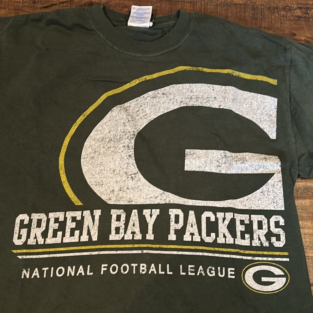 SOLD NFL Team Apparel Green Bay Packers T - Picture 2 of 2